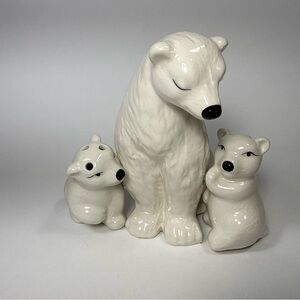 Ceramic Polar Bear mother and cub salt and pepper shakers Figurine - White